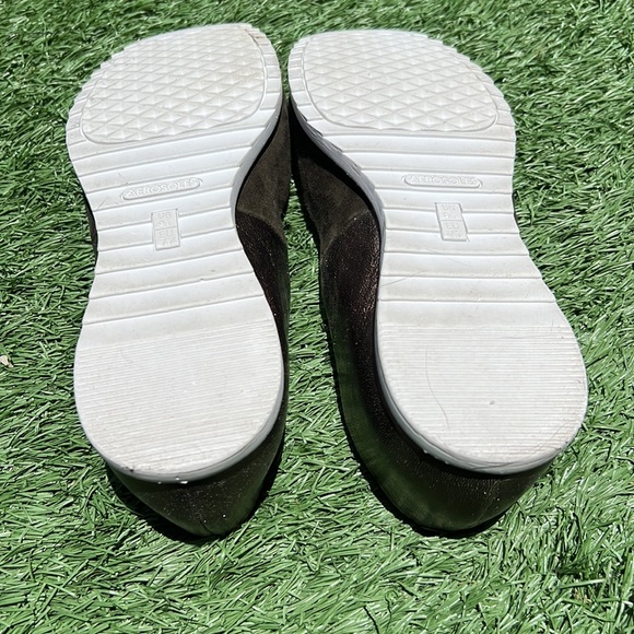 Aerosoles two-tone casual flats. Size 9.5 M Olive green and metallic gold. Cute! - Picture 4 of 7